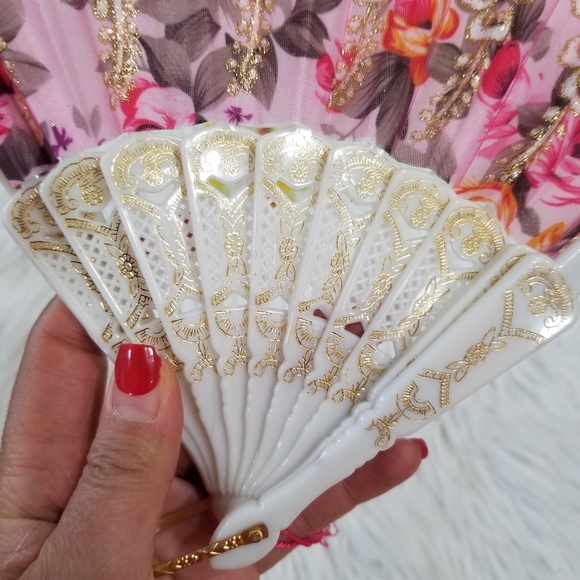 Pink and Gold Floral White Chinese Hand Fan. - Picture 5 of 9